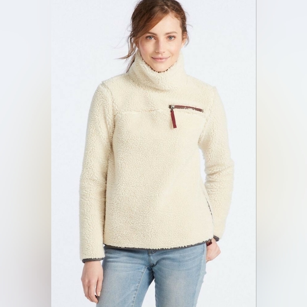 LL Bean Women's Signature Sherpa Pullover